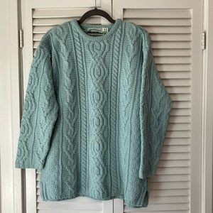 Aran Crafts 100% merino wool cable knit sweater medium seafoam green